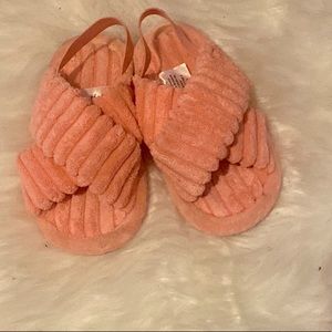 H & M Pool Sandals in Toddler size 9